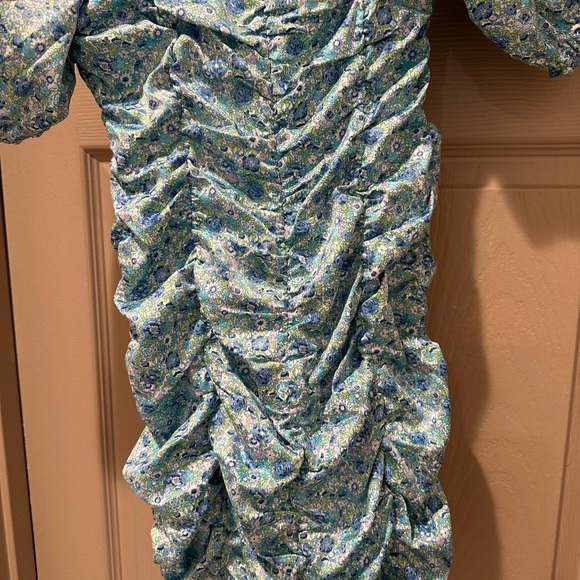 For Love & Lemons
Alana Floral Dress - Picture 8 of 11